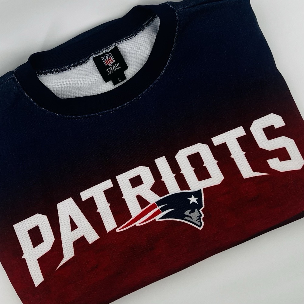 NFL Team Apparel New England‎ Patriots Sweatshirt Men's Large Blue Red Pullover